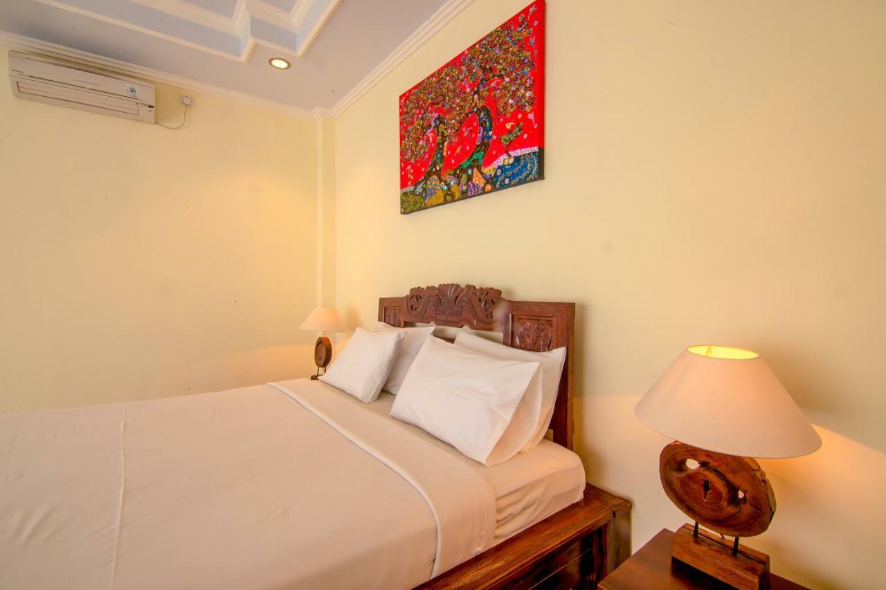 Deluxe Double Room Shower