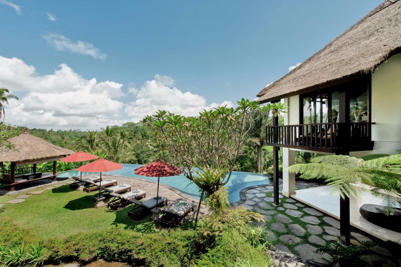 Seven-Bedroom Villa Private Pool