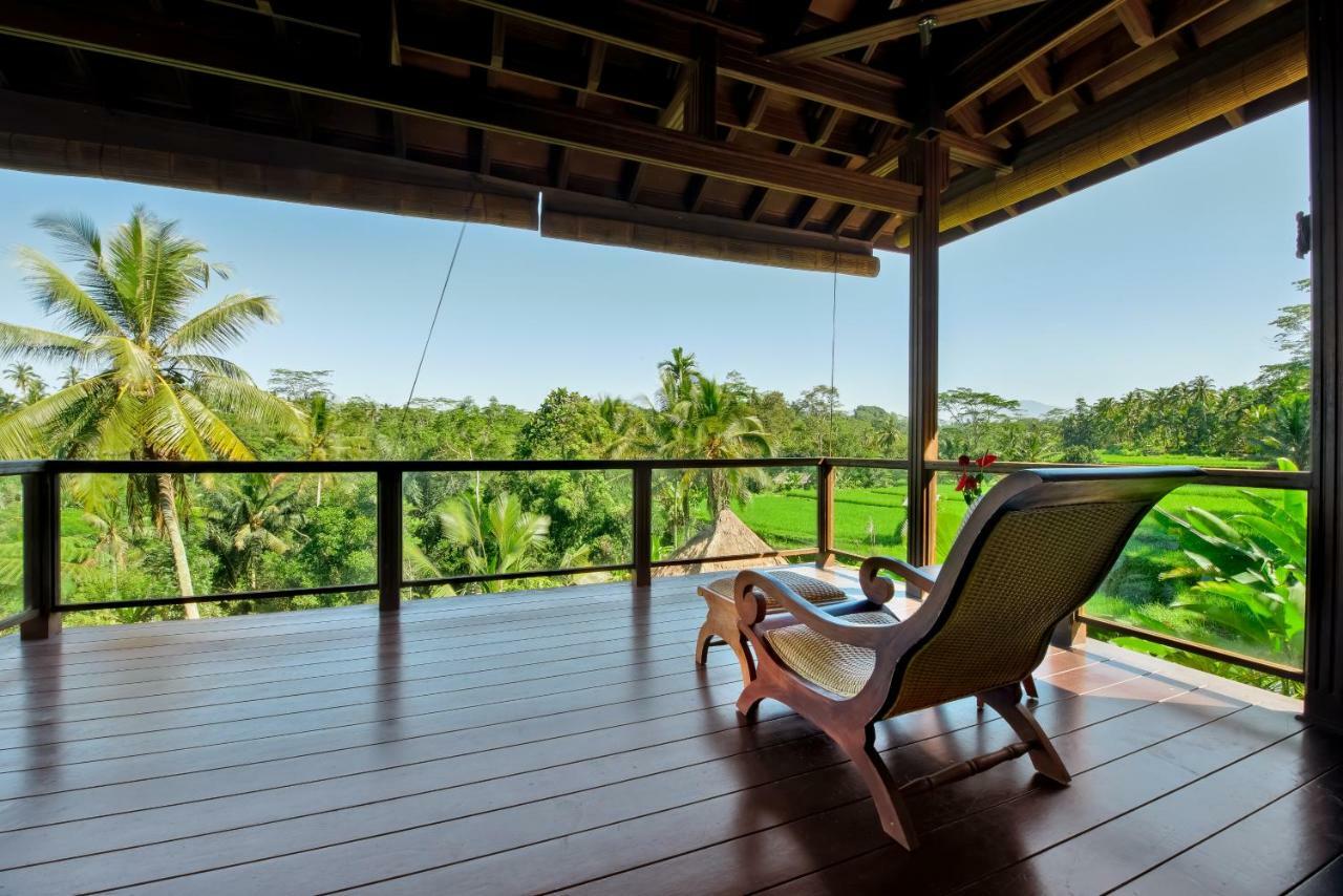 Seven-Bedroom Villa Private Pool