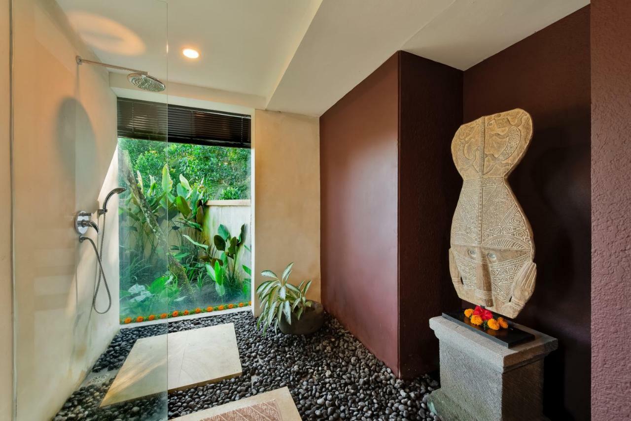 Seven-Bedroom Villa Private Pool