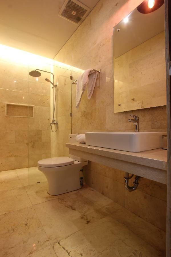 Deluxe Double Room Pool Access