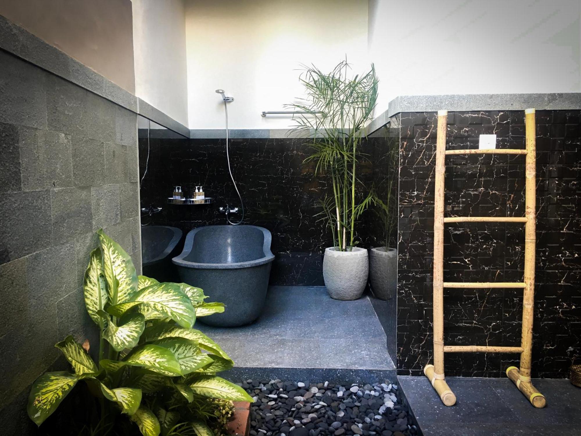 Double Room Private Bathroom