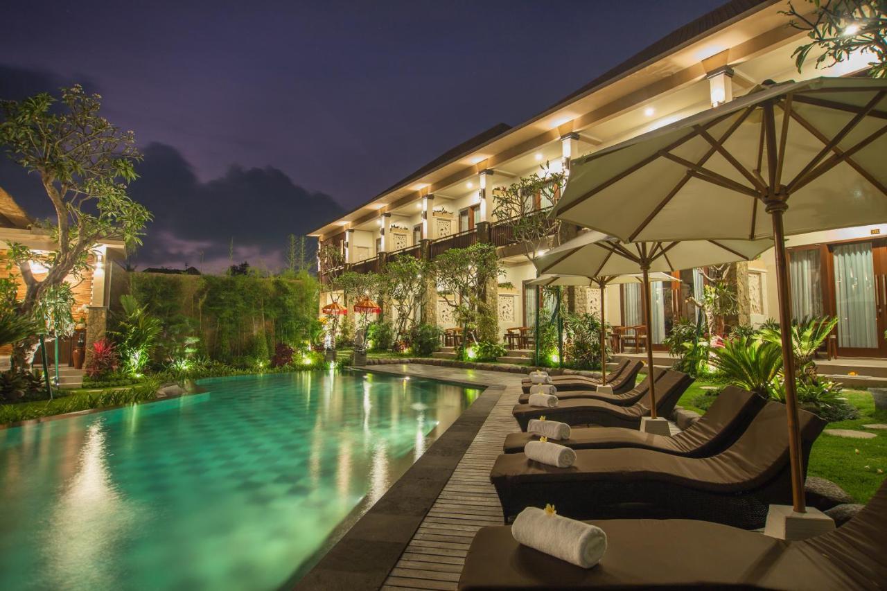 King Suite Pool View Benefits