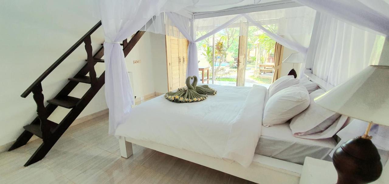 One-Bedroom House,943185202:JPEG