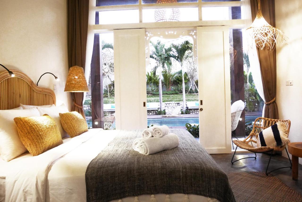 King Suite Pool View