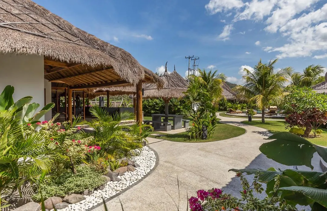 Emocean Beach Boutique Dive Resort-1