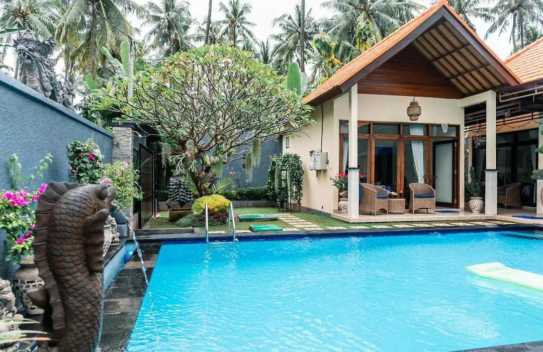 Mias Jungle House-1