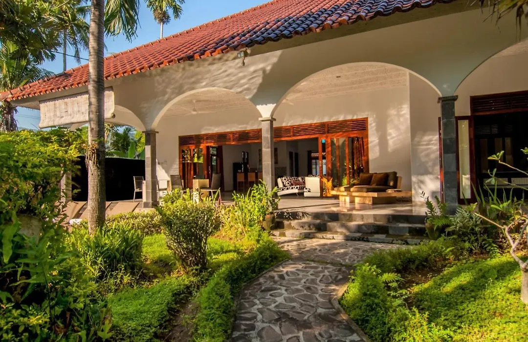 Villa Kelapa-1