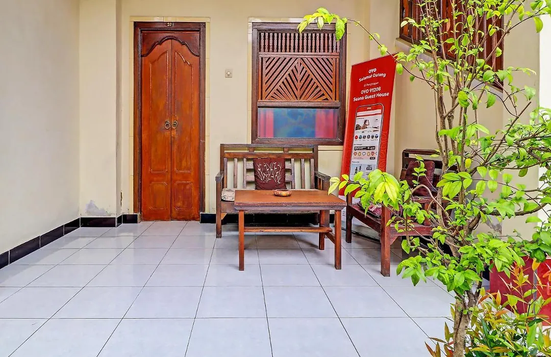 Oyo 91208 Suana Guest House-1