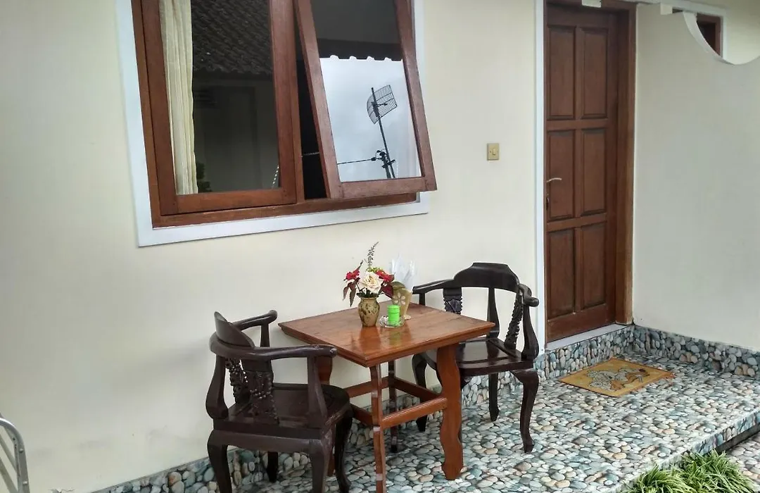 Made Homestay Munduk-1