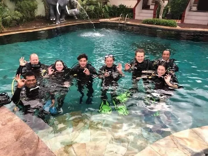 Pondok Bambu Resort - 5 Stars Padi Dive Centre-1