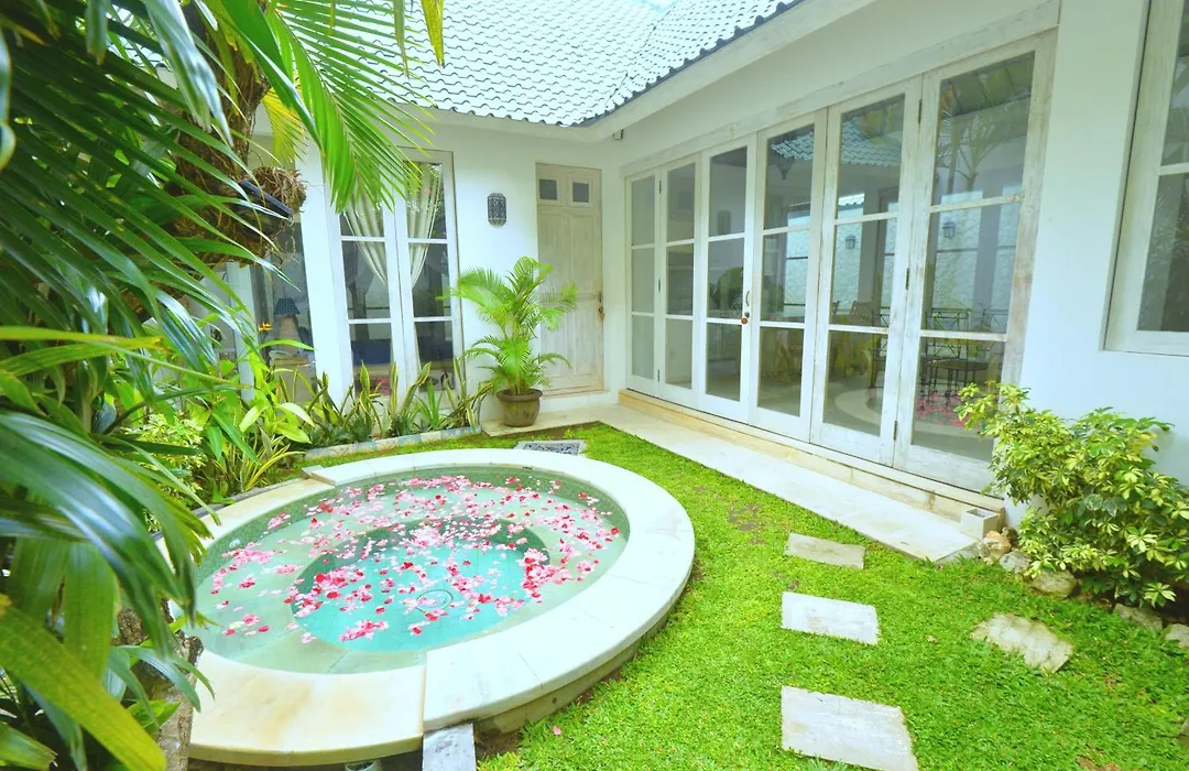 Artemis Villa Hotel-1
