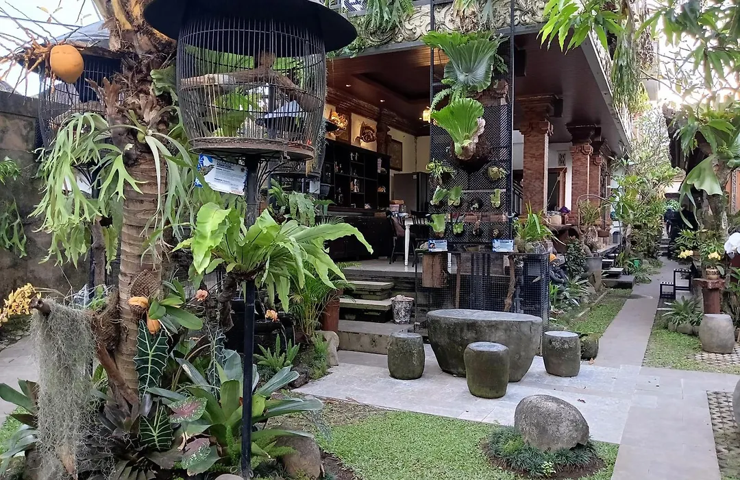 Liyer Spirit House-1