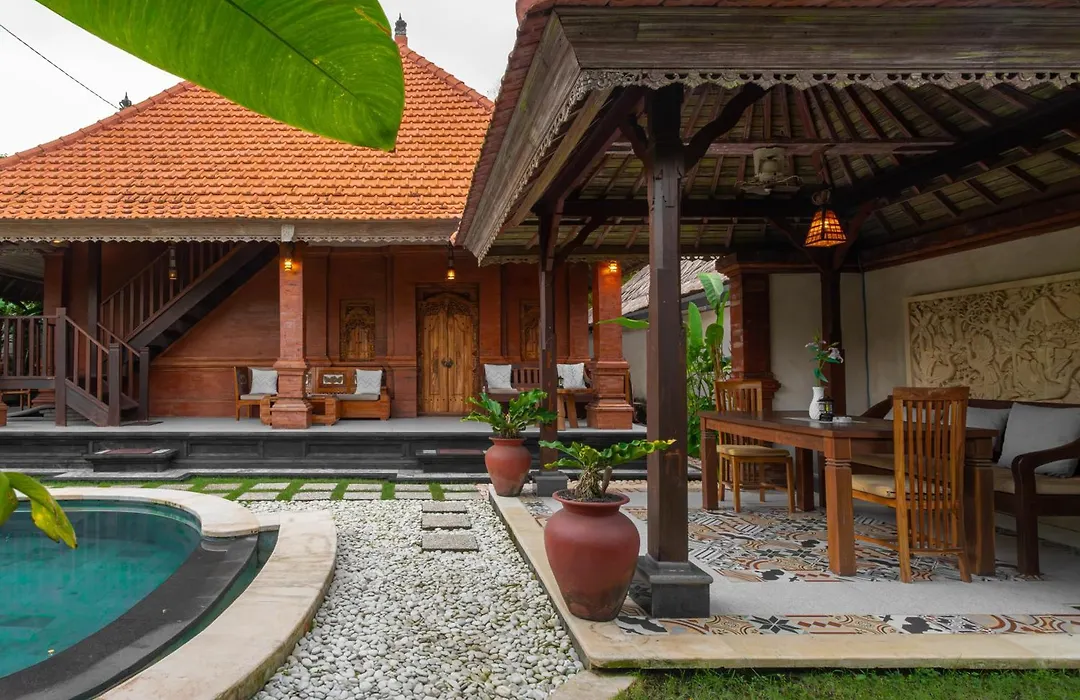 Puri Samana Villas By Tanya Pink-1