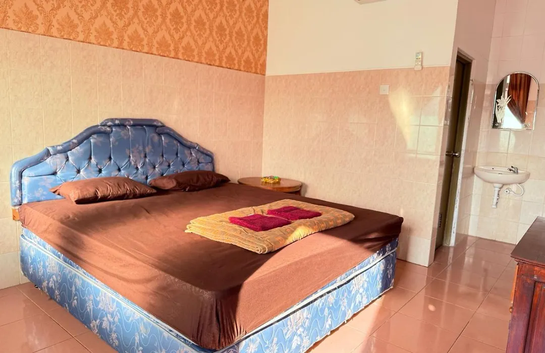 Cempaka 2 Homestay-1