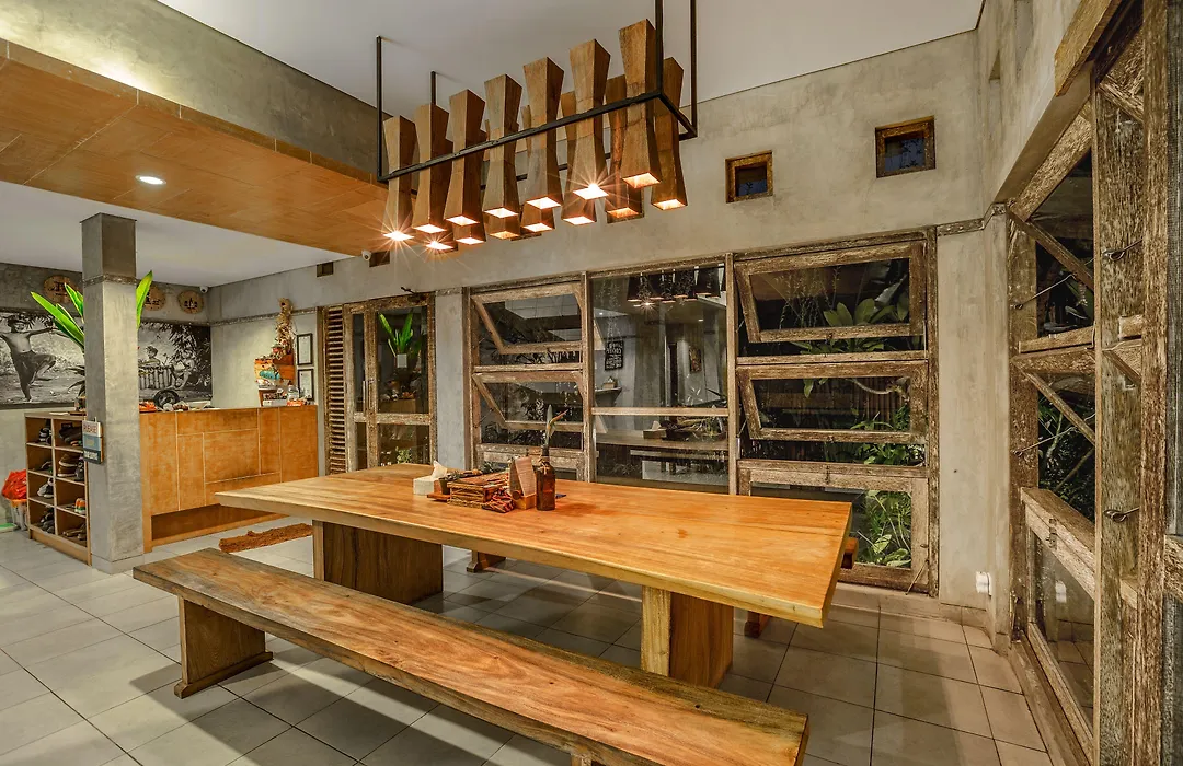 Lokal Bali Hostel-1
