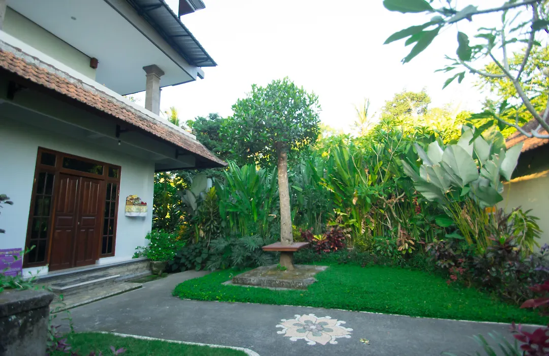 Akusara Guest House-1