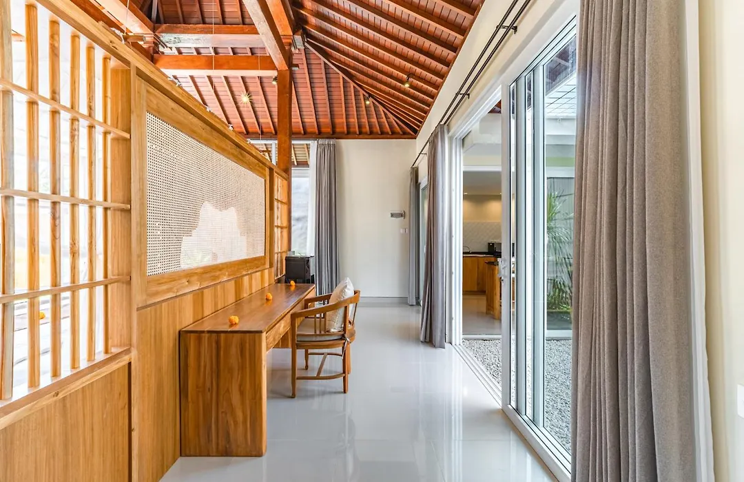 Svarna Suites Seminyak-1