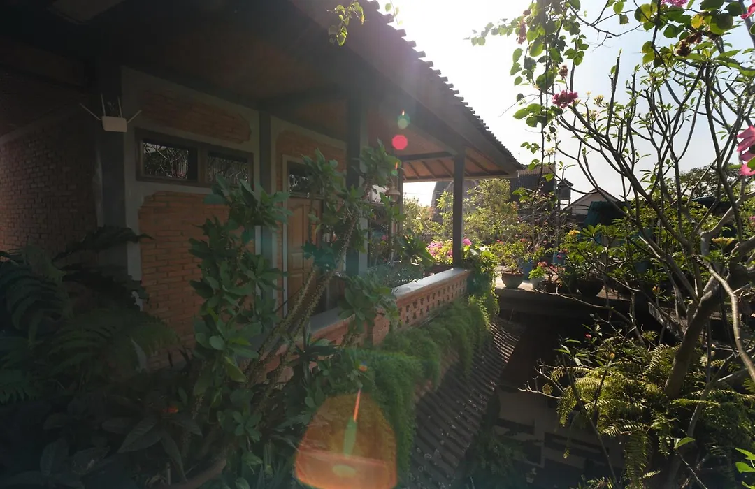 Candra Asri Bungalow! Free Early Check In!-1