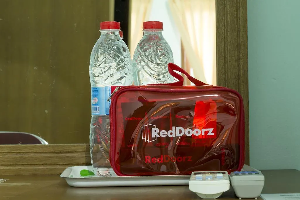 Reddoorz Near Pantai Jerman-1