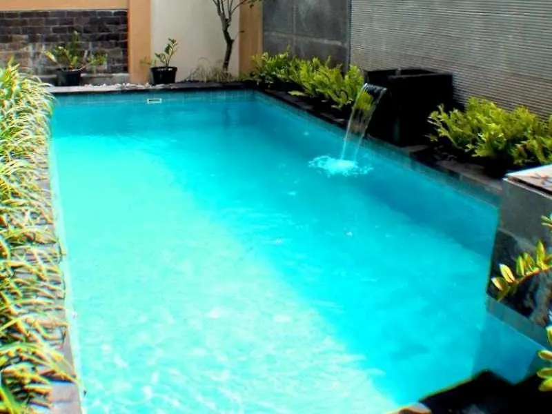 Sri Ratu Boutique Hotel And Villas-1
