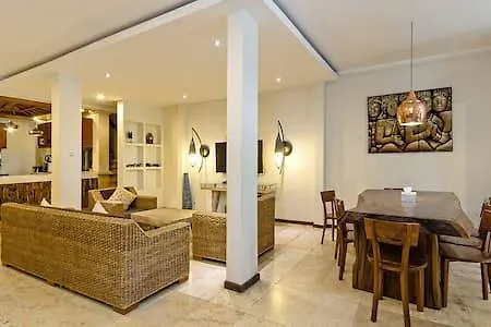 Villa Tiah-1