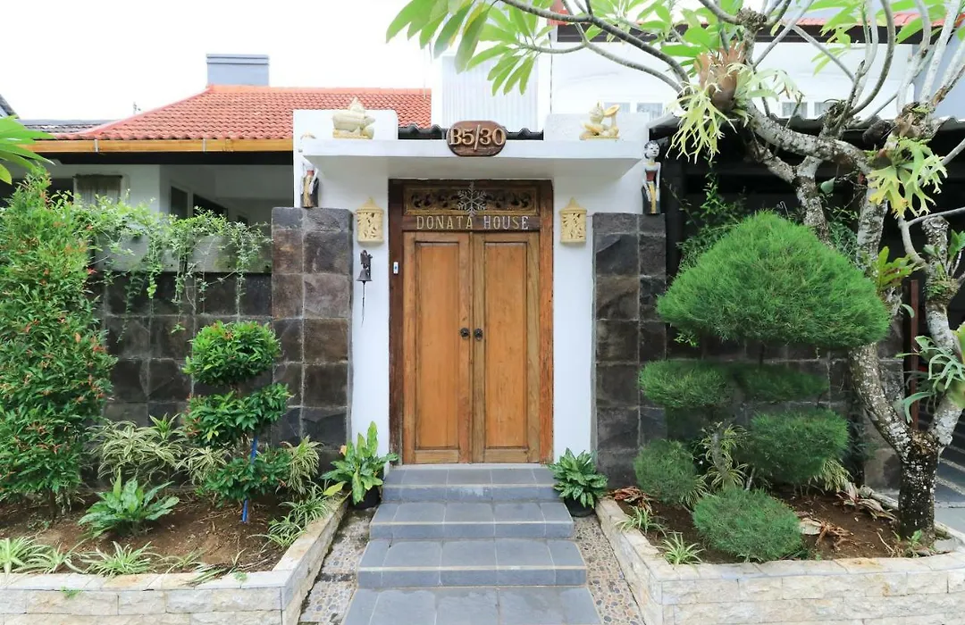 Donata House-1