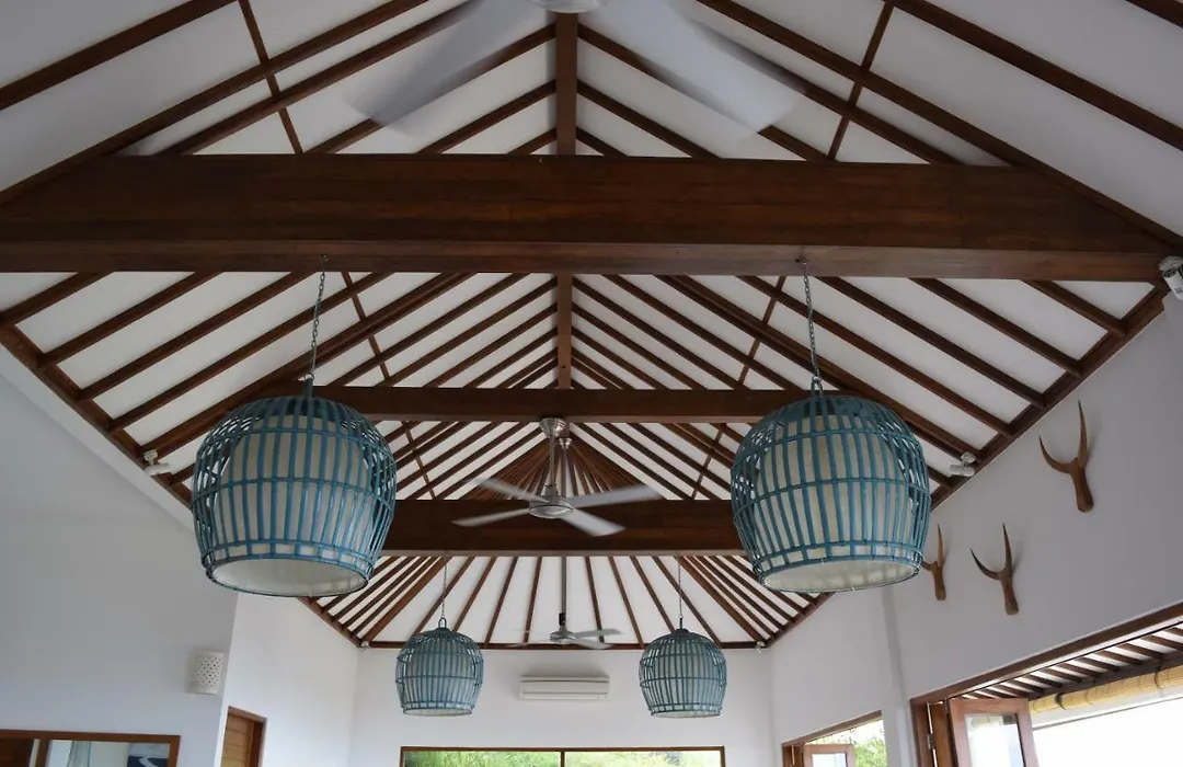 Villa Putih-1