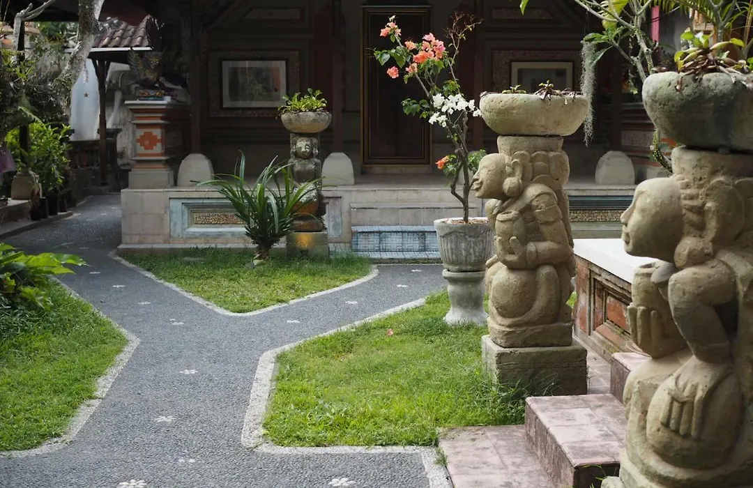 Kampung Sari Homestay-1
