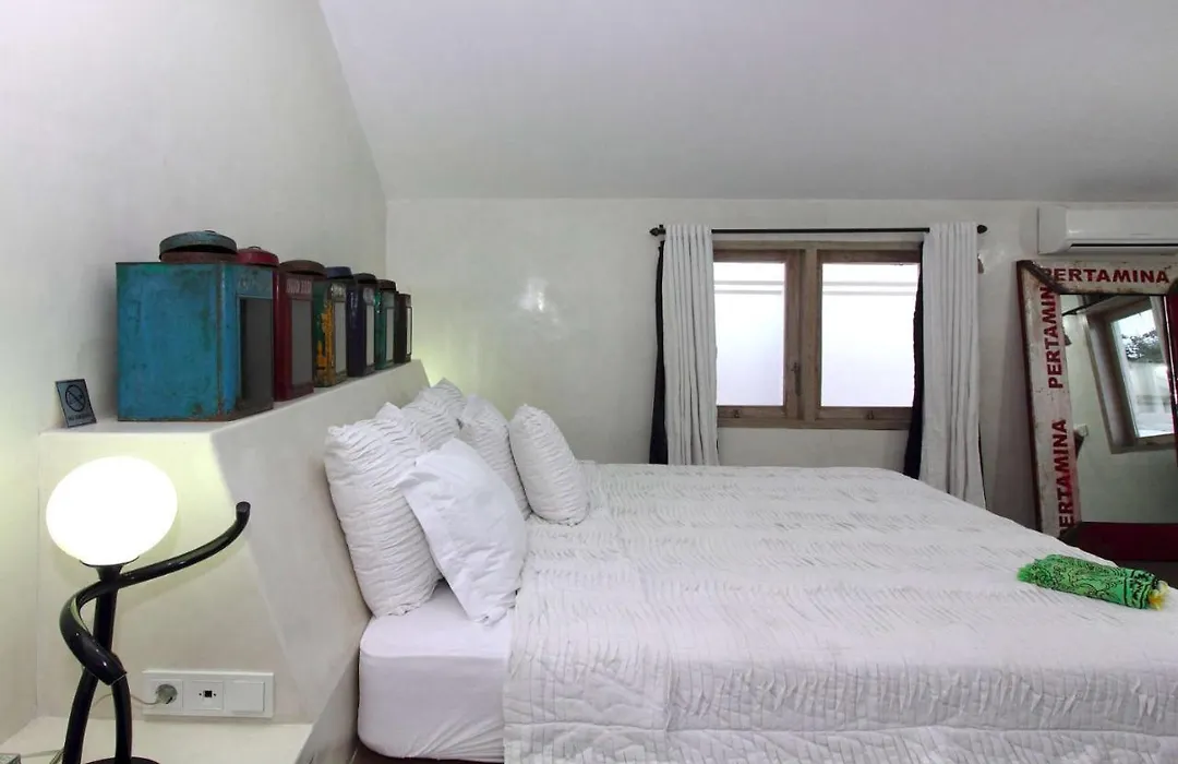 Rent A Luxury Villa In Bali Close To The Beach, Bali Villa 2060-1