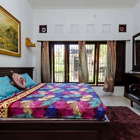 Tropical House In Nusa Dua. Beach In 150M. Garden. Fast To Airport! Fast Internet-3