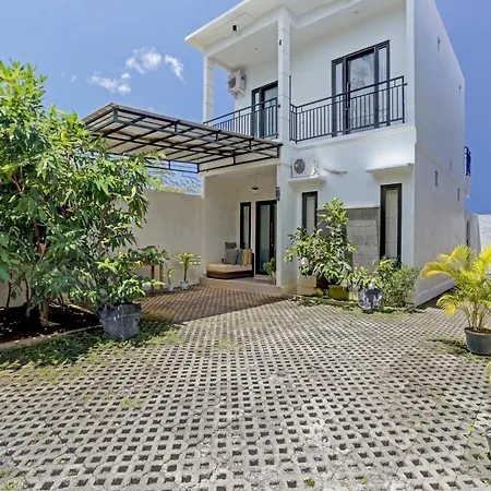Oyo 90525 White Guesthouse-2