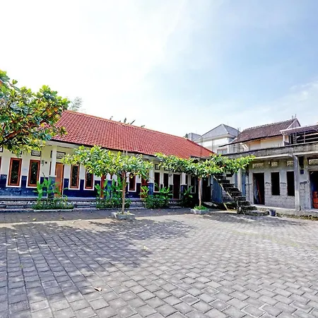 Oyo 90860 Tunjung Sari 8-3