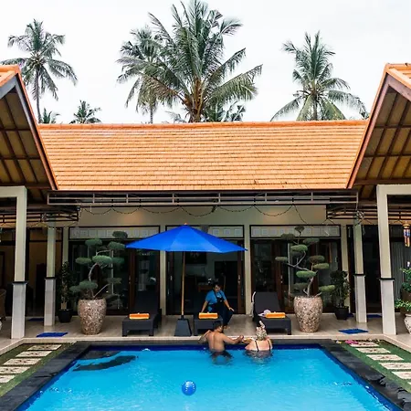 Mias Jungle House-2