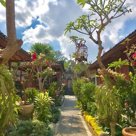 Gusti Putu Oka Guesthouse-2