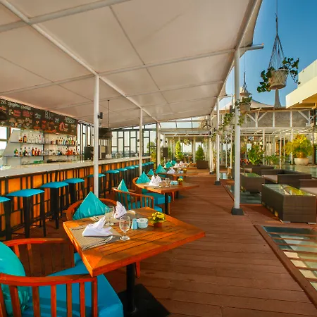 De Vins Sky Hotel Seminyak-3
