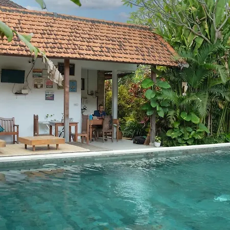 Green Papaya House-2