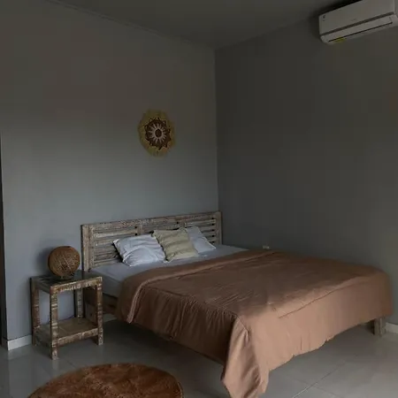 Tyana Private Room In Batu Bolong 26-3
