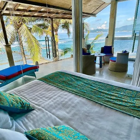 Ocean Suite By A&J - Exceptional Beachfront Apartment - Candidasa-2