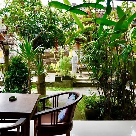 Mataharihouse-2