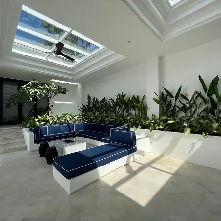 Sakti Habitat King Bed-2