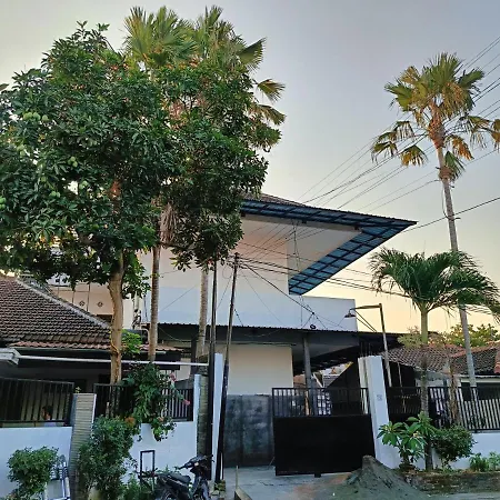Bali Airport Guest House-3
