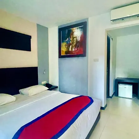 Ozz Hotel Kuta-2