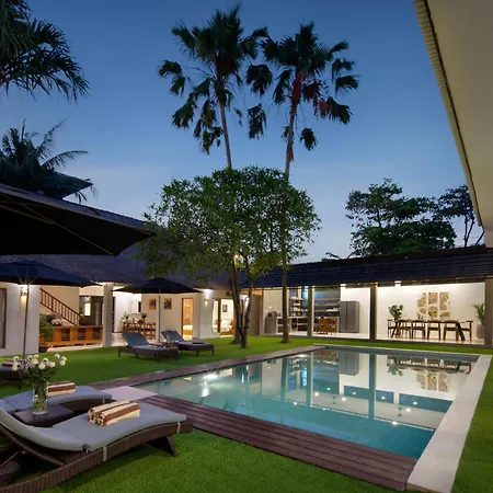Best Location, 9 Bedr Pool Villa, Close To Beach-2