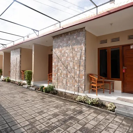 Reddoorz Near Buleleng Harbour 2-2