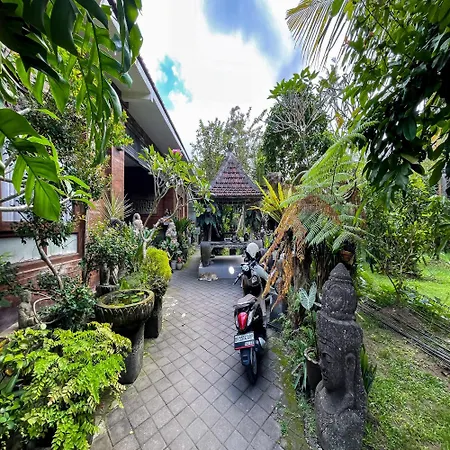 Men Bebas Homestay Near Ubud Mitra Reddoorz-3