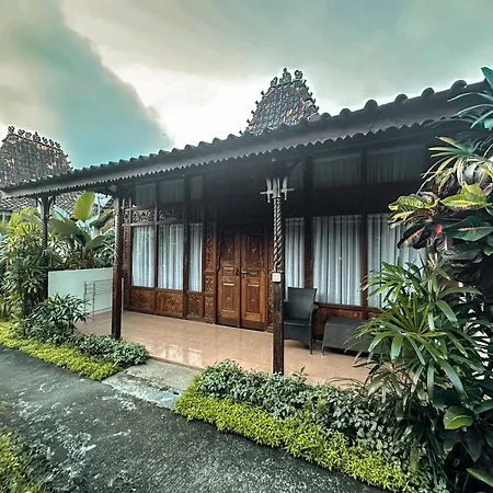 Kampoeng Joglo Abangan Ubud-2