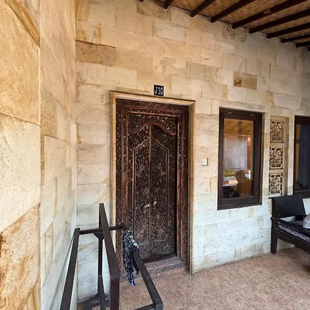 Giovanda House-2