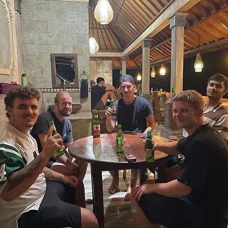 Ww Backpackers-2