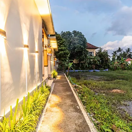 Putih Dcarik Ubud-3